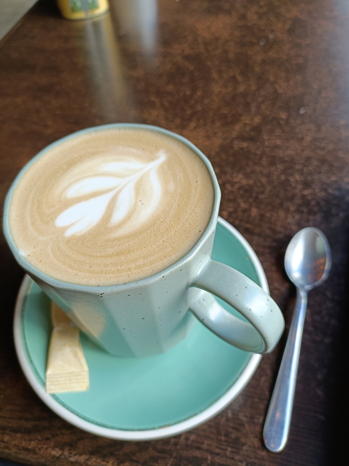 A flat white coffee